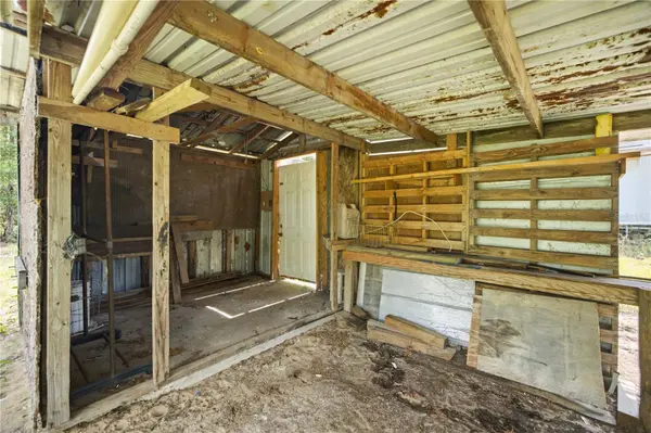 2290 SE 141ST AVE, Morriston, FL 32668