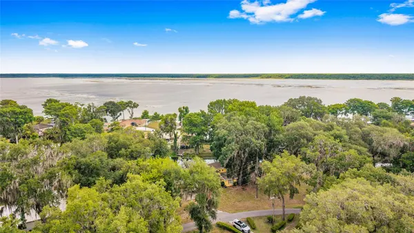 2345 CR 453, Lake Panasoffkee, FL 33538