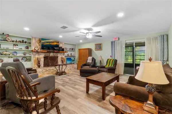 207 W WHEELER RD, Seffner, FL 33584
