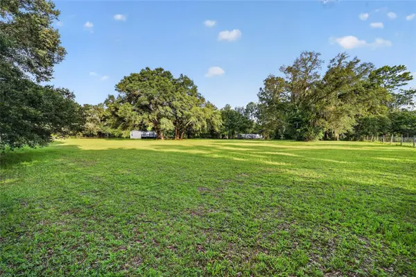 14210 NW HIGHWAY 464B, Morriston, FL 32668