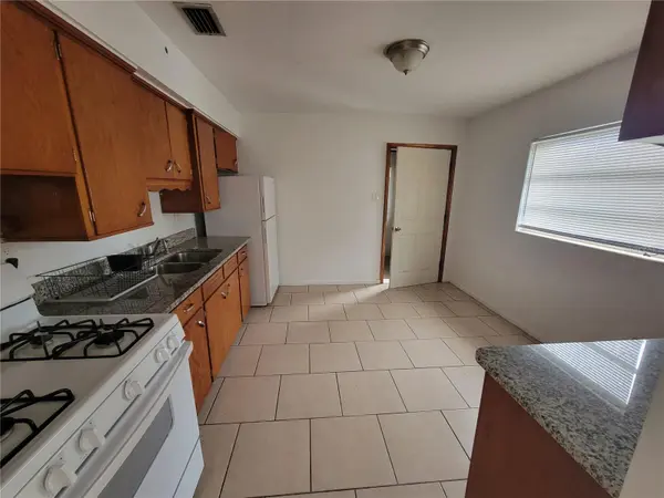 5939 SE HOLLY RD, Belleview, FL 34420