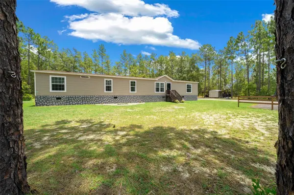 105 BUCK RUN TRL, Hawthorne, FL 32640