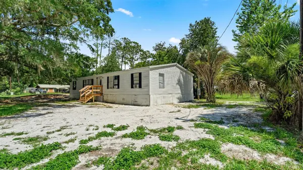 10530 PROSPECT AVE, Hampton, FL 32044