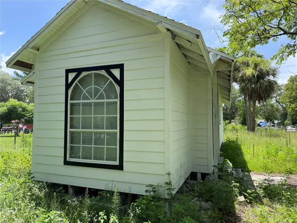 10085 PLUM ST, Hampton, FL 32044