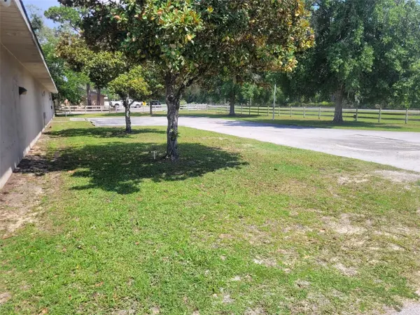 8875 E HIGHWAY 25, Belleview, FL 34420