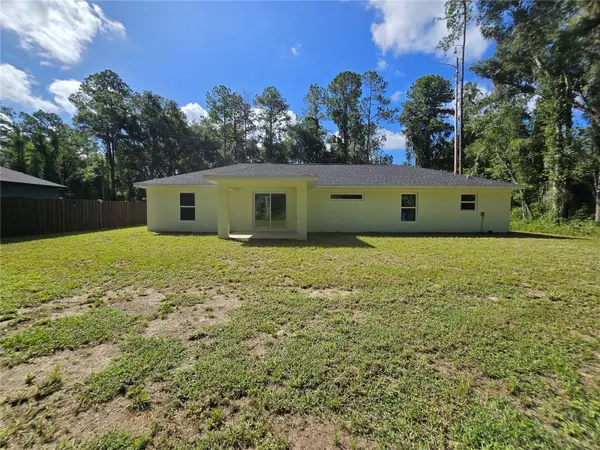 11 SEQUOIA LOOP PL, Ocklawaha, FL 32179