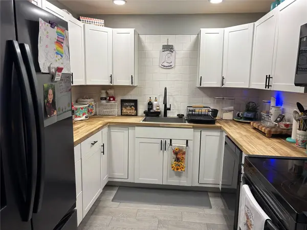 9216 N ABBOT DR, Citrus Springs, FL 34434