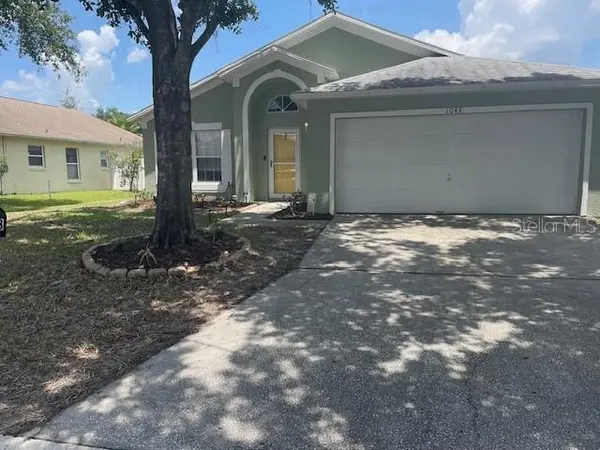 1048 WINDING WATER WAY, Clermont, FL 34714
