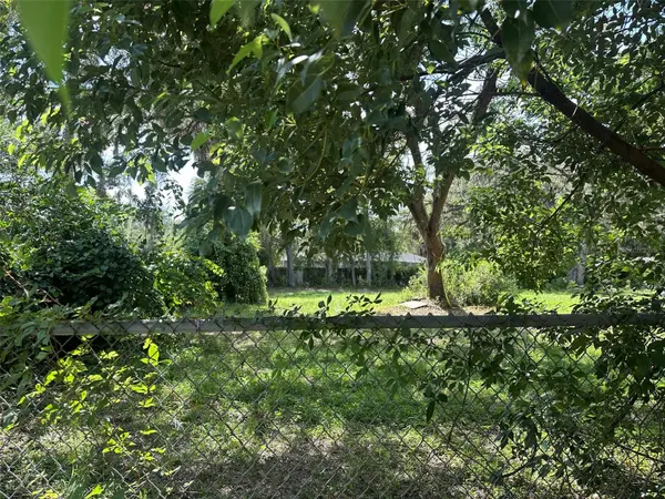 1802 E UNIVERSITY AVE, Gainesville, FL 32641