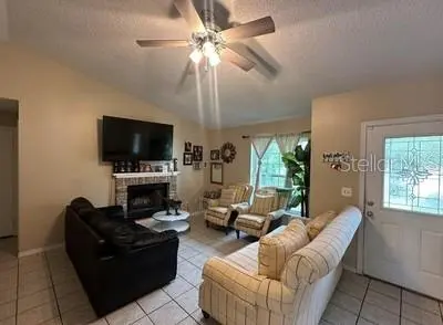 4 PINE CIRCLE DR, Ocala, FL 34472