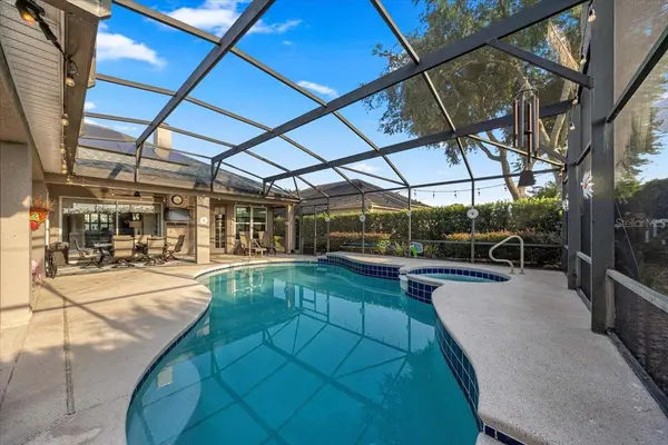9095 LAUREL RIDGE DR, Mount Dora, FL 32757