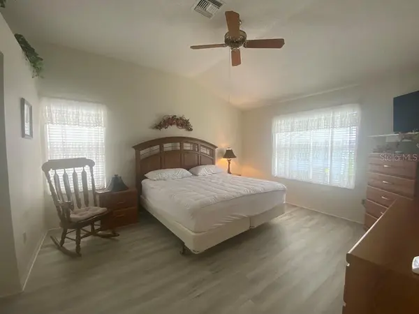 1223 GRANADA CT, Lady Lake, FL 32159
