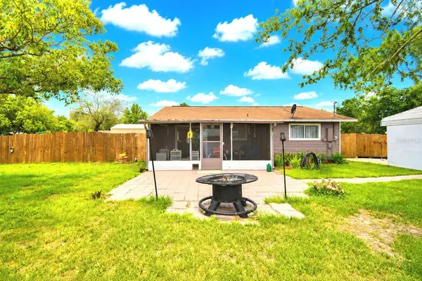 142 MARTHA DR, Lake Wales, FL 33898