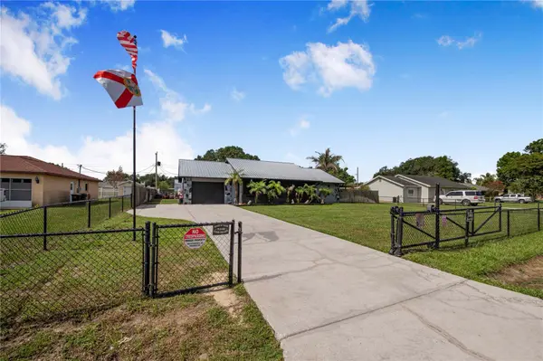 2426 VIEW WAY, Lakeland, FL 33810