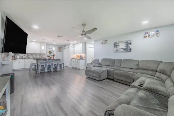 2426 VIEW WAY, Lakeland, FL 33810