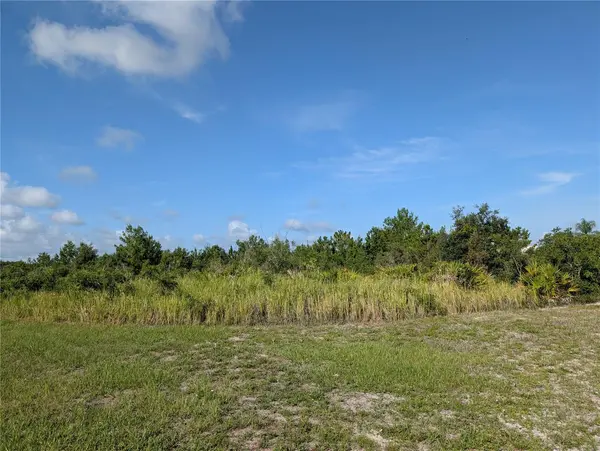 7 POINCIANA DR, Indian Lake Estates, FL 33855