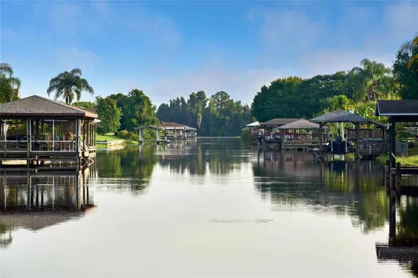 519 CAMELLIA DR, Indian Lake Estates, FL 33855