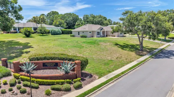 5701 CRESTVIEW DR, Lady Lake, FL 32159