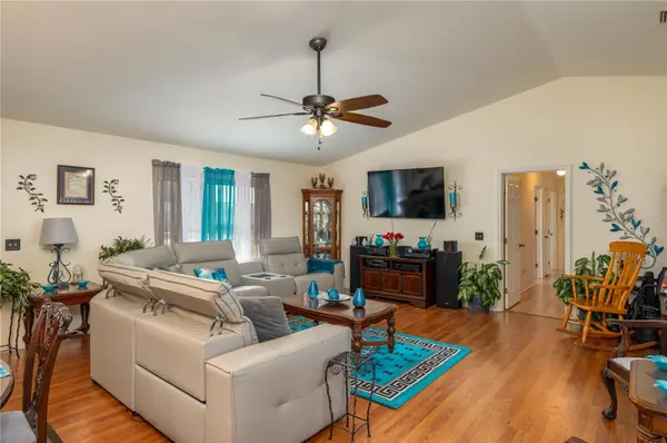 411 COUNTRY PINE RD, Haines City, FL 33844