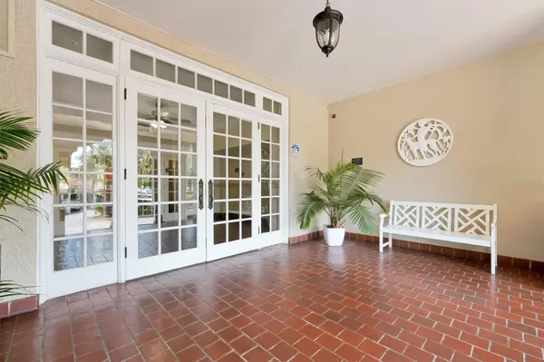 235 6TH ST NW #205, Winter Haven, FL 33881