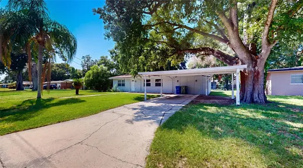 2218 AVENUE B SW, Winter Haven, FL 33880