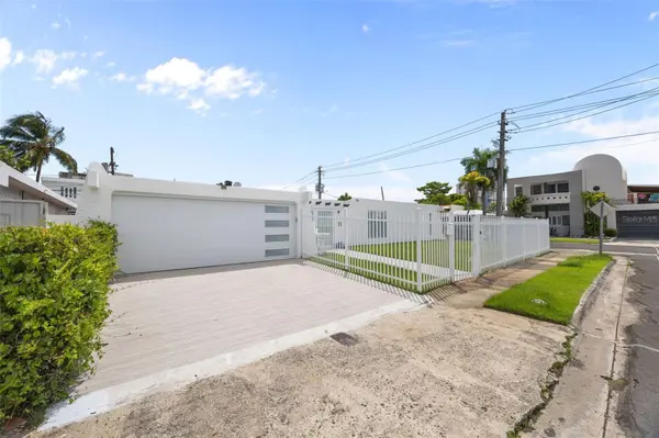 2 CALLE MAR DE IRLANDA, Carolina, PR 00979