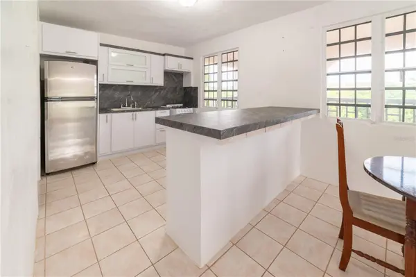 9 CALLE 9 #77A, Yabucoa, PR 00767