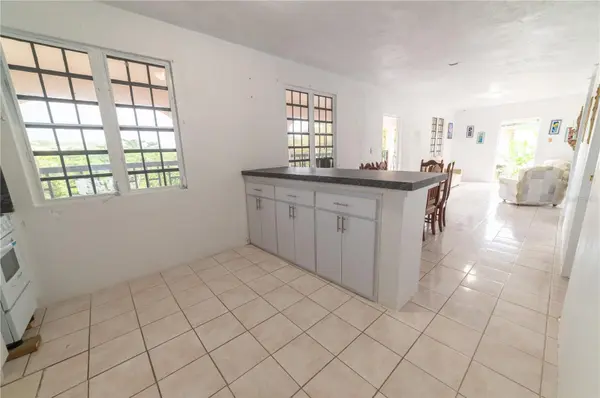 9 CALLE 9 #77A, Yabucoa, PR 00767