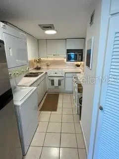 4837 AVE. ISLA VERDE #209, Carolina, PR 00979