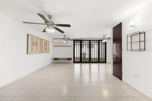 6 PRADO ALTO, Guaynabo, PR 00966