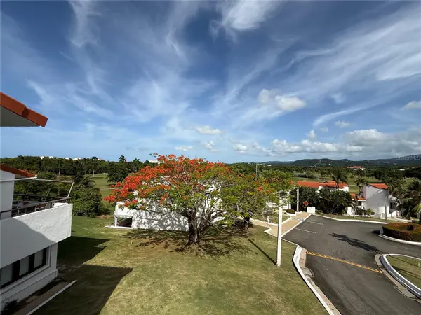 Cluster 2 6000 RIO MAR BOULEVARD #5D, Rio Grande, PR 00745