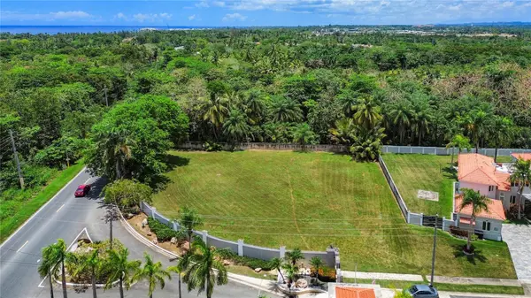 A-1 PASEO MADRID, Vega Alta, PR 00692