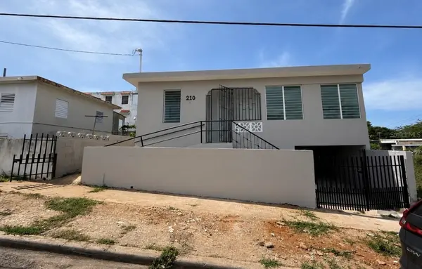 Zeno Gandia 65 INFANTERÍA, Arecibo, PR 00612