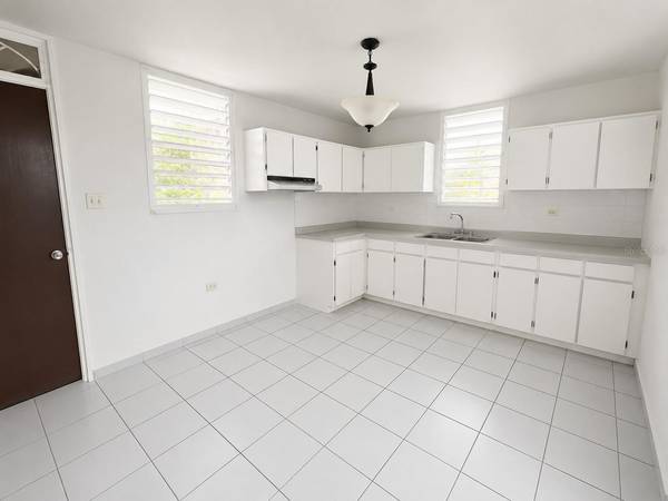 H17 4TH ST, Arroyo, PR 00714