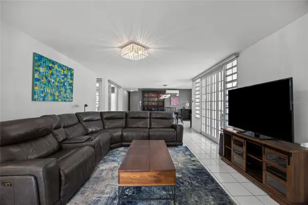 B-31 Poppy Street PARQUE FORESTAL, San Juan, PR 00926