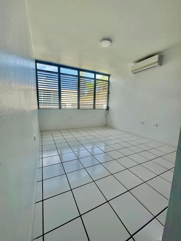 YAMIL GALIB PASEO LOS ROBLES #1614, Mayaguez, PR 00680
