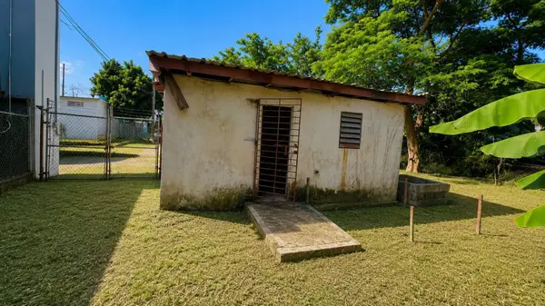 CO Villa Caridad AMPARO ST. #D-10, Carolina, PR 00985