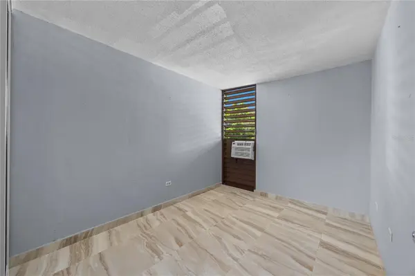3015 ALMONTE ST. COND. GUARIONEX #APT. 304, San Juan, PR 00926