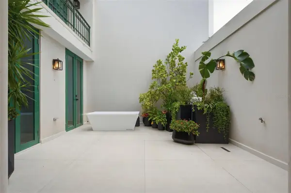 30 CALLE ARENAS, Dorado, PR 00646