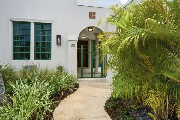 30 CALLE ARENAS, Dorado, PR 00646