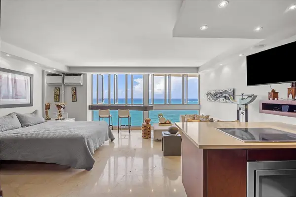 1035 ASHFORD AVE #1206, San Juan, PR 00907