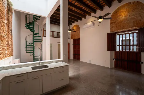 8 DE LA CRUZ, San Juan, PR 00901