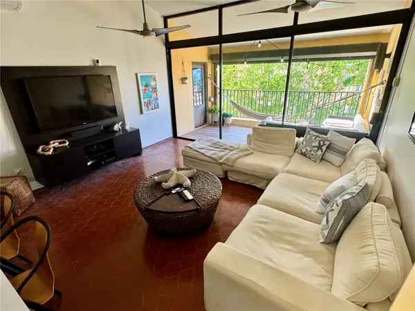 100 CANDELERO DR #2067, Humacao, PR 00791
