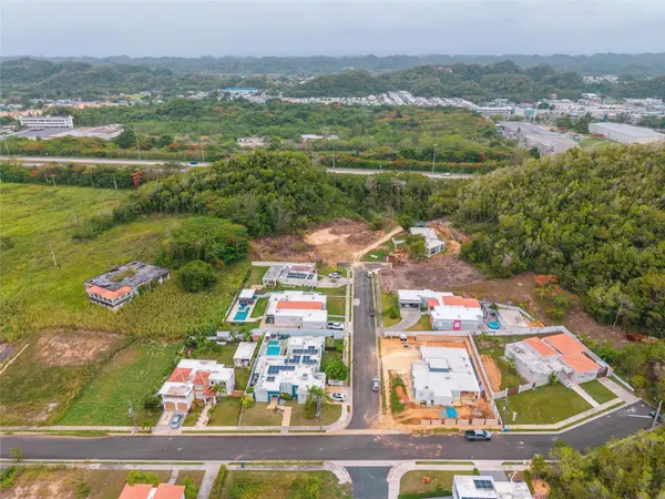 URB. REPARTO ROSELLO, Manati, PR 00674