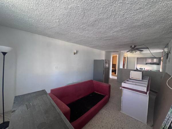 2S-2 URB METROPOLIS, Carolina, PR 00987