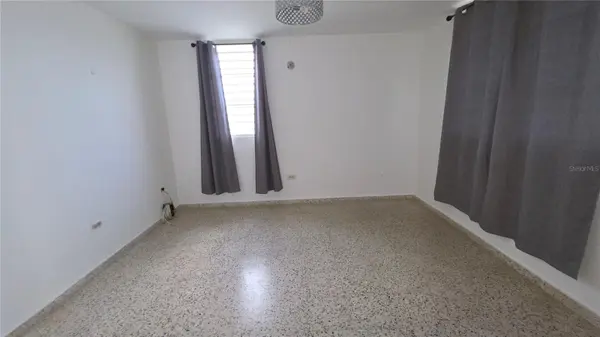35 URB MONTE VERDE #CC 10, Manati, PR 00674
