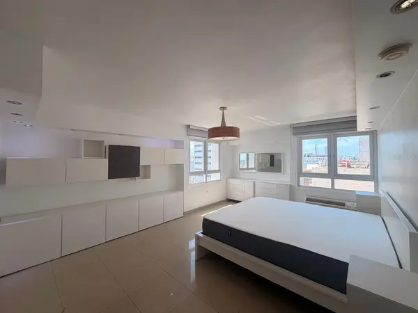 Metro Plaza Tower  305 CALLE VILLAMIL, San Juan, PR 00926