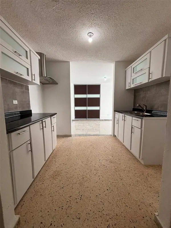 18-6 18 Street SABANA GARDENS, Carolina, PR 00983