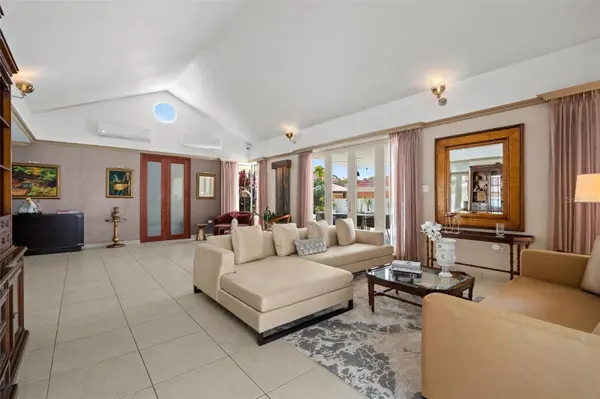 377 CORREDOR DE LA ARBOLEDA, Dorado, PR 00646