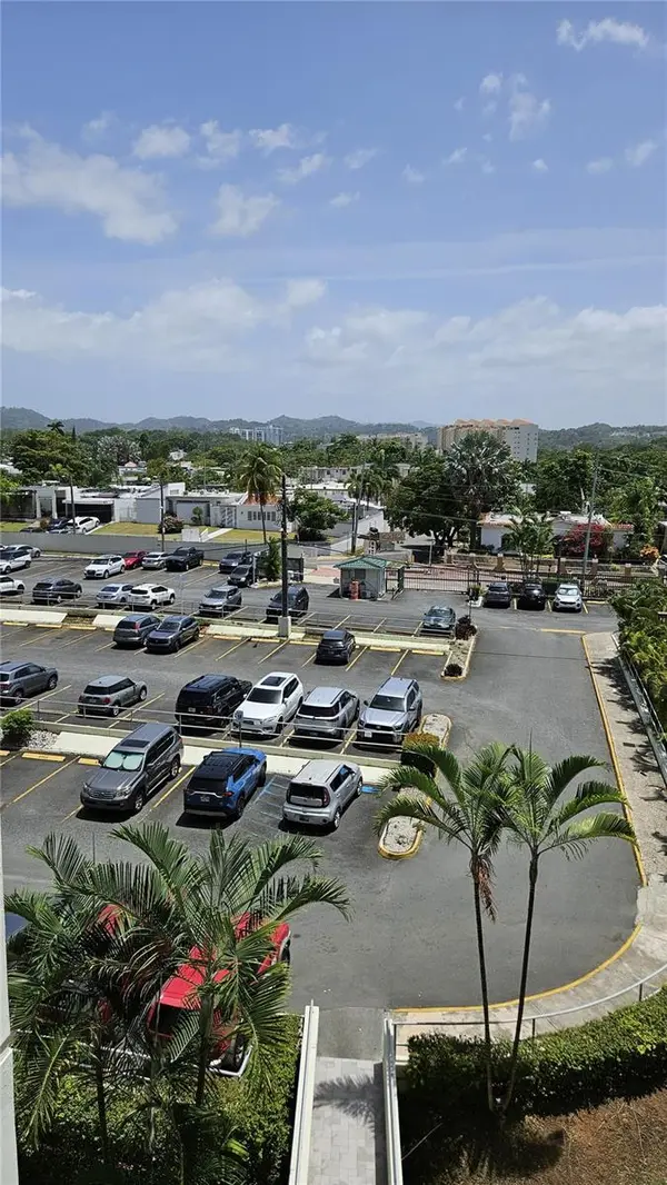 17 REGINA MEDINA #A-705, Guaynabo, PR 00969